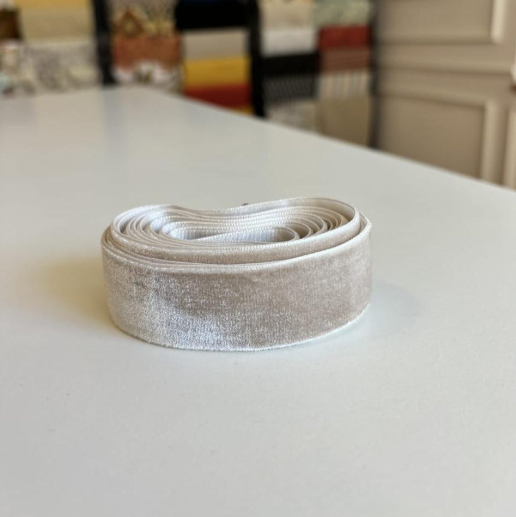 Cinta velvet personalizada ramo novia